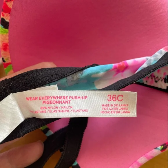 Victoria’s Secret wear everywhere push-up bra. 36C Colorful.Excellent condition - Picture 5 of 5
